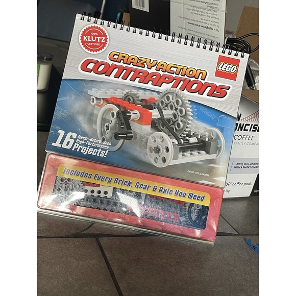 LEGO‎ Crazy Action Contraptions Set & Klutz Instructional Book New- Sealed - Picture 1 of 6